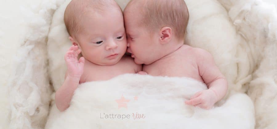L Attrape Reve Portraits De Nouveaux Nes Jumelles En Studio A Rouen